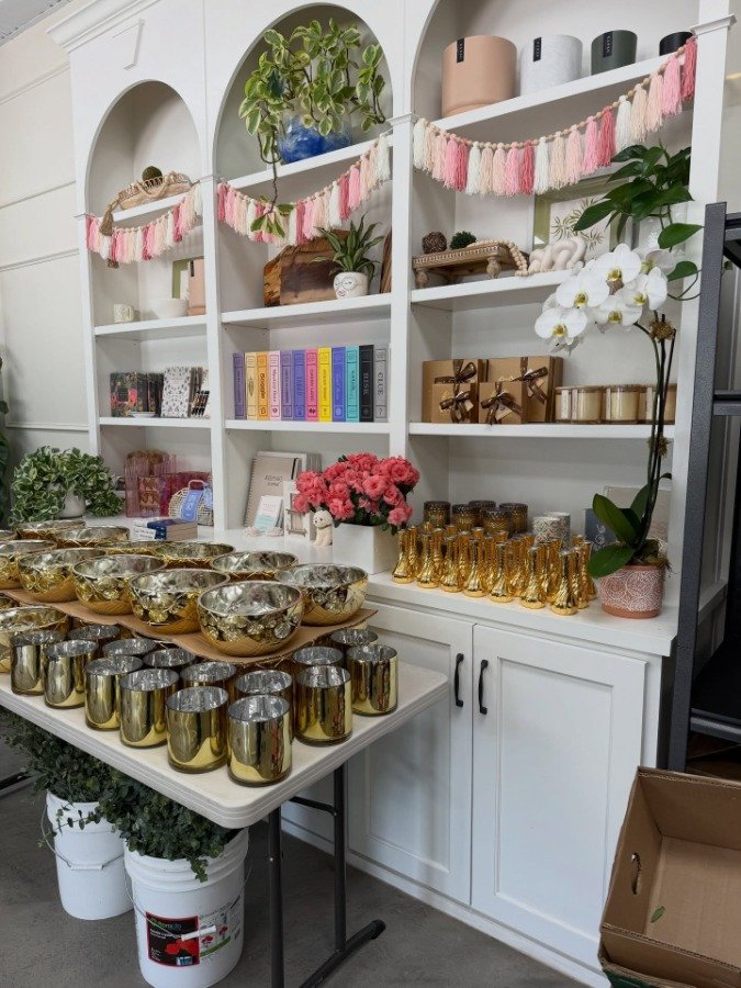 Patti Ann's Flowers gallery 1