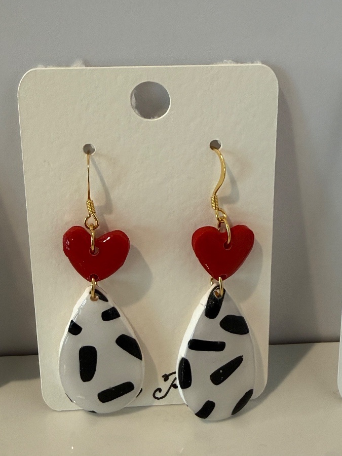 The Post earrings gallery 4
