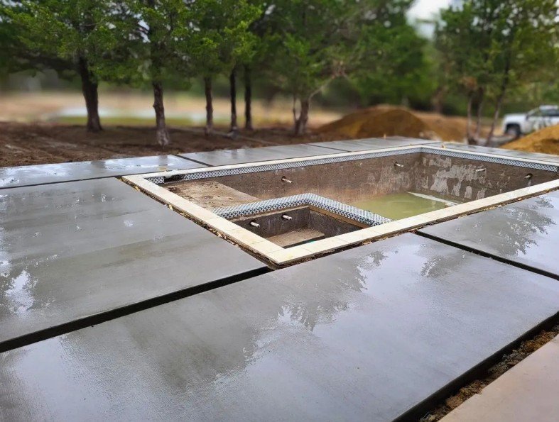 concrete services near me, concrete contractor in Dallas-Fort Worth, stamped concrete, concrete driveway extension, patio extension, concrete repair, decorative concrete pool decks